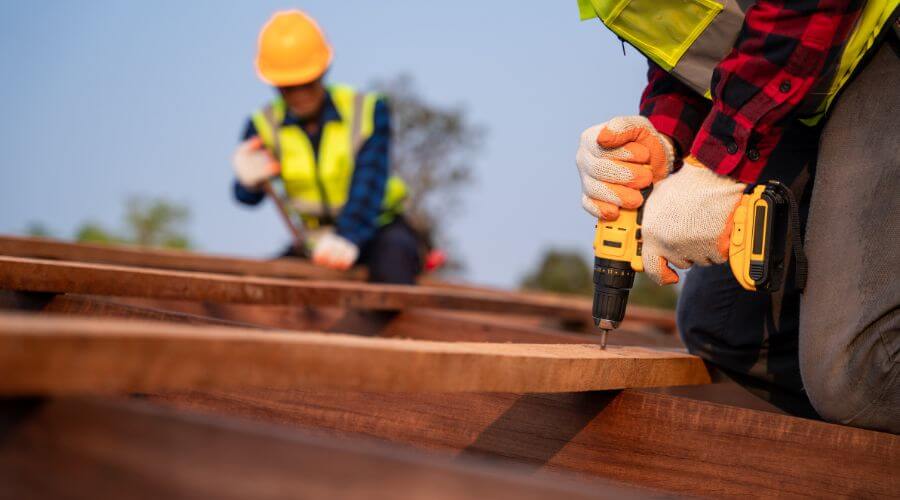 Professional residential roofers in Flatwoods, WV